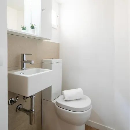 Apartment Pepi Modern By Mmega